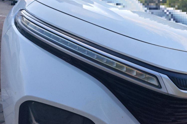 宝骏RC-5 2020款 1.5L 手动智耀精英型车身外观6006