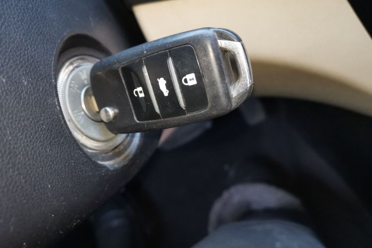 长安 逸动 2016款 1.6L 自动风尚型中控内饰11