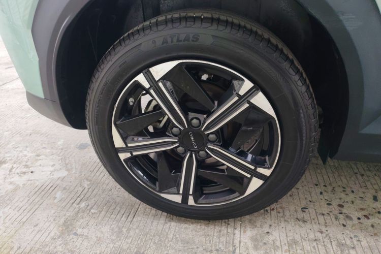 领克06 EM-P 2023款 EM-P 126长续航Halo车身外观6008