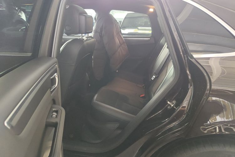 保时捷 2020款 Macan 2.0T中控内饰21