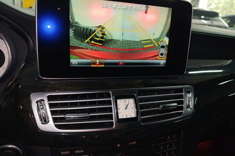 奔驰CLS 2017款 CLS 260逸彩版局部细节16