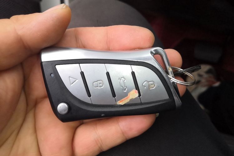 福特 福克斯 2018款 三厢经典 EcoBoost 180 自动精英型中控内饰7001