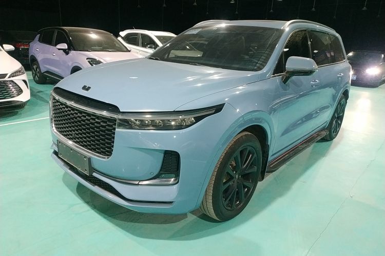 理想汽车 理想ONE 2021款 增程6座版车身外观1