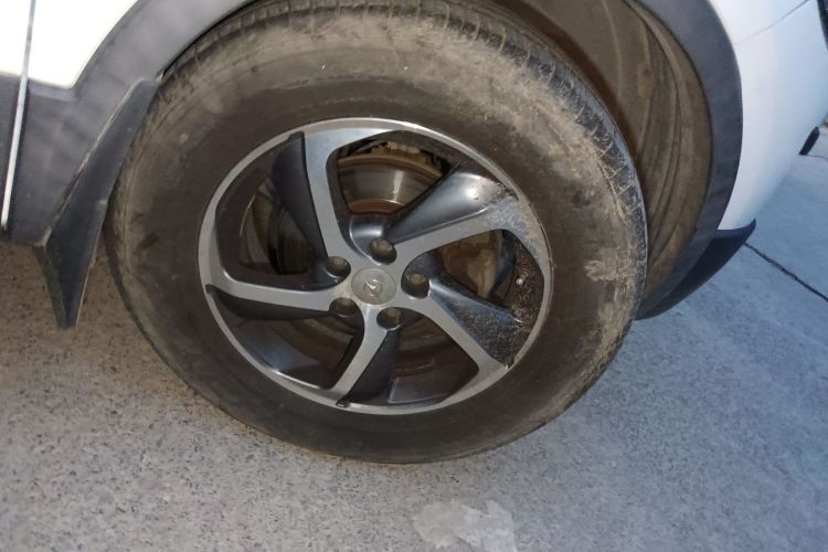 海马S5 2015款 1.6L 手动舒适型车身外观6007