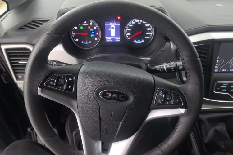 江淮瑞风 瑞风M4 2019款 商旅系列 2.0L 手动商务型 国VI中控内饰13