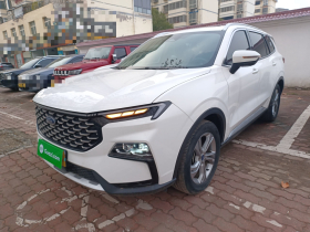 福特 领睿 2022款 EcoBoost 170 铂领型