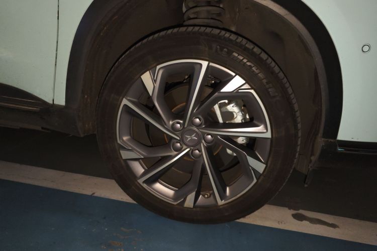 小鹏G3 2021款 G3i 460N车身外观10