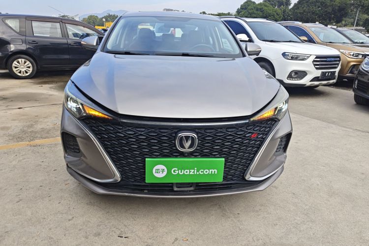 长安 逸动 2020款 PLUS 蓝鲸NE 1.4T GDI DCT旗舰型车身外观2