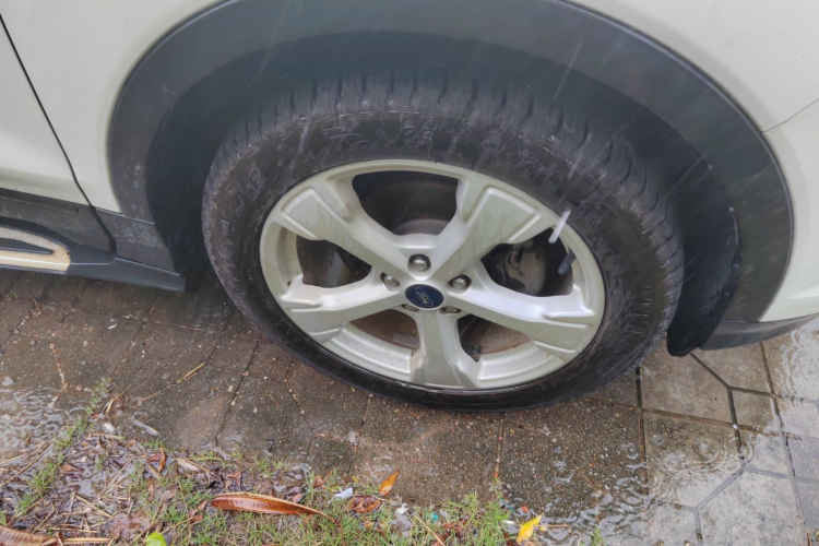 福特 翼虎 2017款 EcoBoost 180 两驱虎跃型车身外观6007