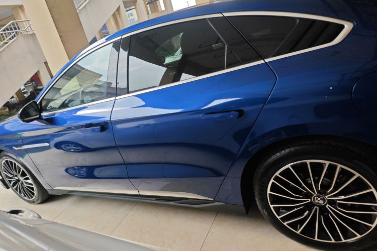 比亚迪 汉 2023款 DM-i 冠军版 121KM 尊享型车身外观4