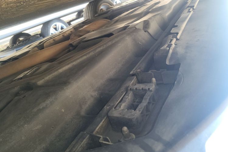 奔驰M级 2014款 ML 320 4MATIC局部细节9003