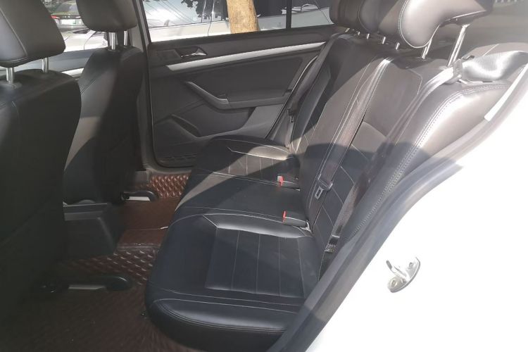 大众 2019款 朗逸启航 1.5L 自动风尚版 国VI中控内饰21