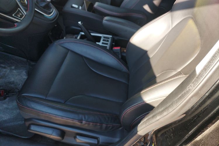 哈弗H6 2014款 升级版 1.5T 手动两驱精英型中控内饰19