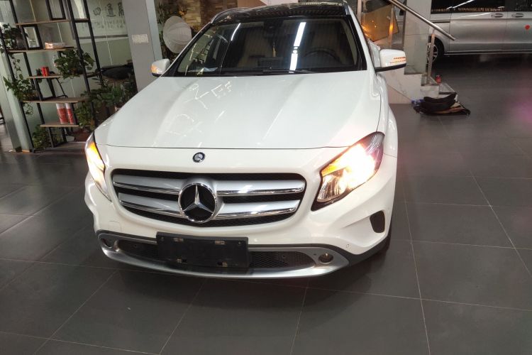 奔驰GLA 2016款 GLA 200 动感型车身外观6001