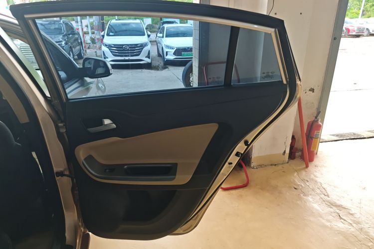 海马 福美来 2014款 M5 1.6L 自动精英型中控内饰7006