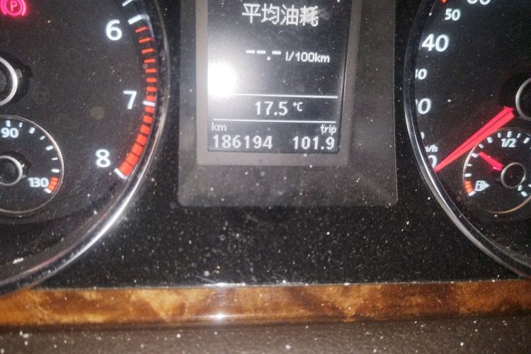 大众 迈腾(进口) 2012款 旅行版 2.0TSI 舒适型中控内饰15