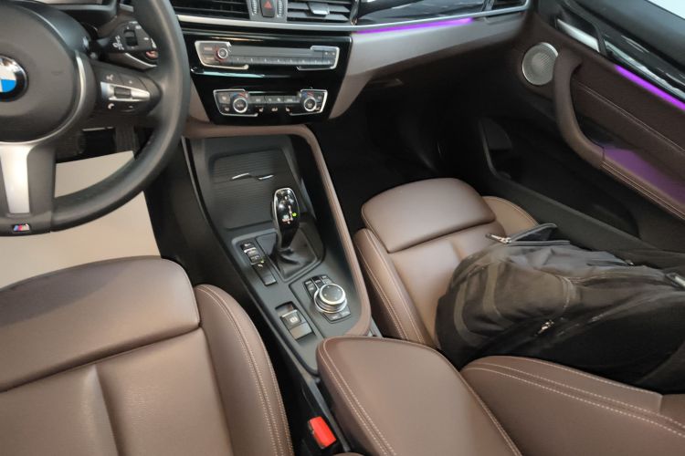 宝马X1 2022款 sDrive25Li 领先型中控内饰18