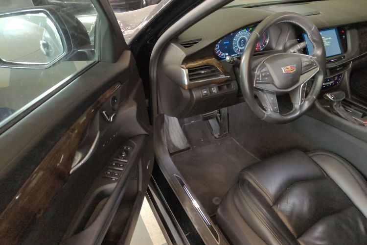 凯迪拉克CT6 2017款 28T 豪华型中控内饰7003
