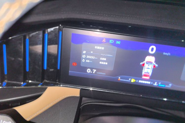 吉利汽车 博越L 2023款 1.5TD DCT尊贵型中控内饰15