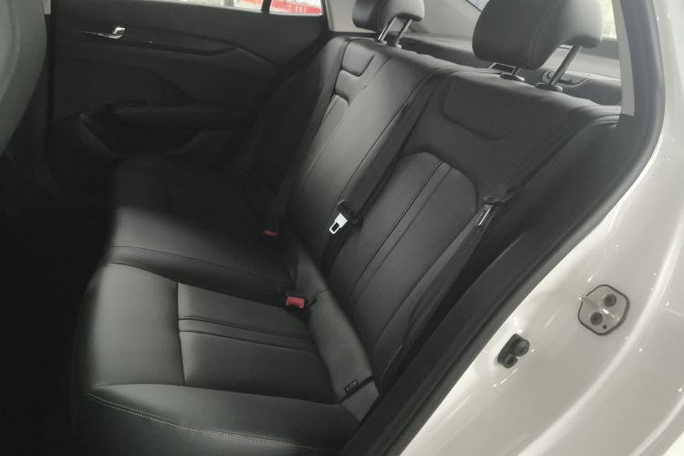 东风风神 奕炫 2024款 1.5L 自动劲速版中控内饰21