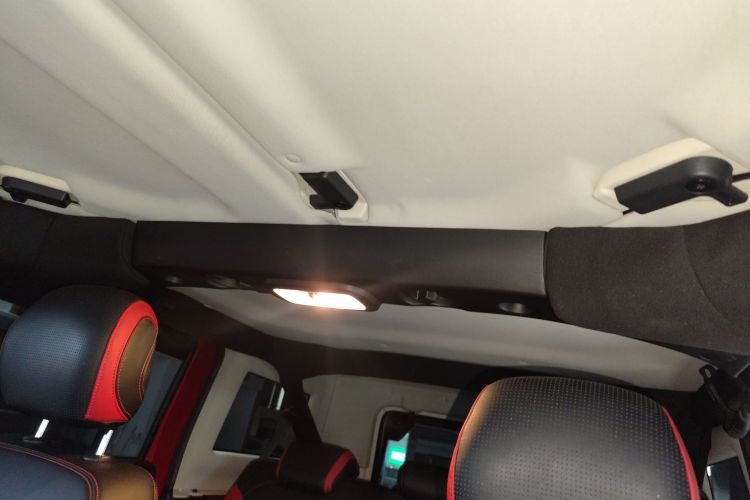 北京BJ40 2019款 PLUS 2.3T 自动四驱旗舰版 国VI中控内饰22