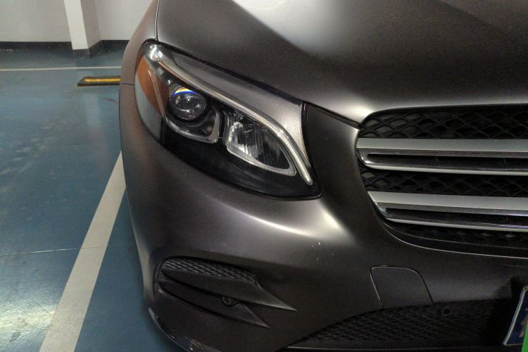 奔驰GLC 2018款 改款 GLC 260 4MATIC 豪华型车身外观8