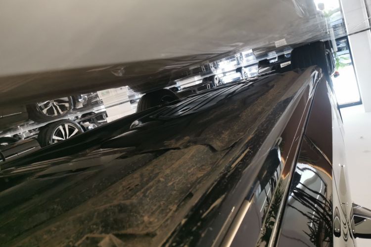 宝马7系 2023款 735Li M运动套装局部细节9002