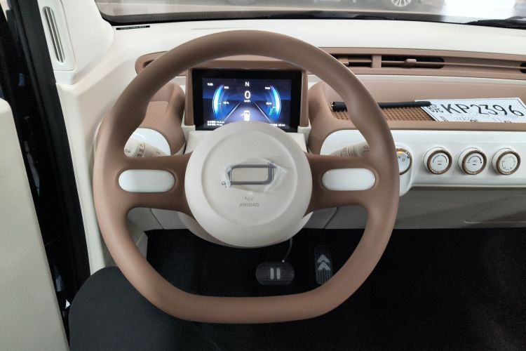 奔腾小马 2026款 222km 萌趣马 Plus中控内饰13