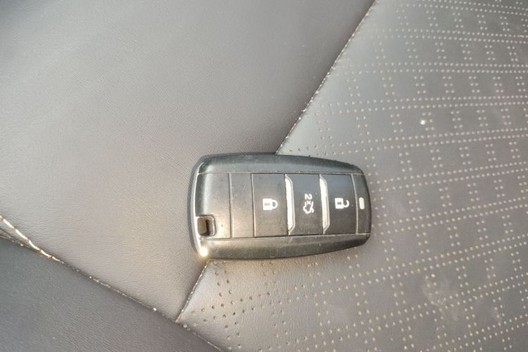 长安 逸动 2018款 1.6L GDI 手动时尚型中控内饰11