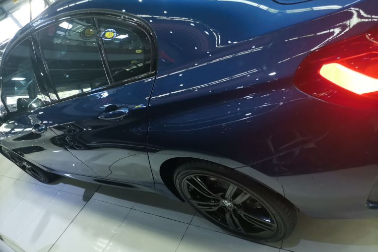 宝马1系 2023款 125i M运动曜夜版车身外观4