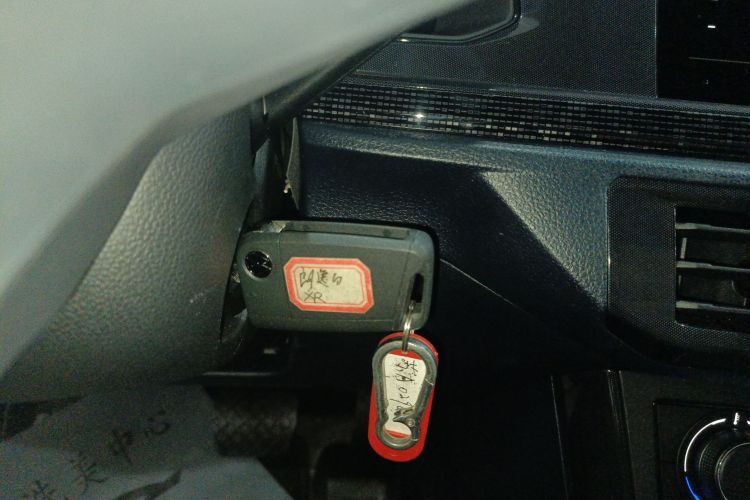 大众 朗逸 2025款 新锐 1.5L 出众新逸版中控内饰11