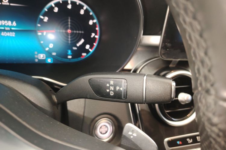 奔驰C级 2020款 改款 C 200 L 时尚型运动版中控内饰18