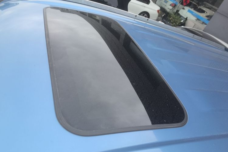 上汽大通MAXUS D90 2017款 2.0T 自动四驱 天狼星局部细节57