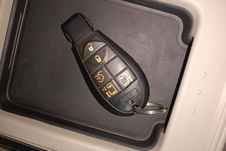 克莱斯勒 大捷龙(进口) 2014款 3.6L 舒适版中控内饰11