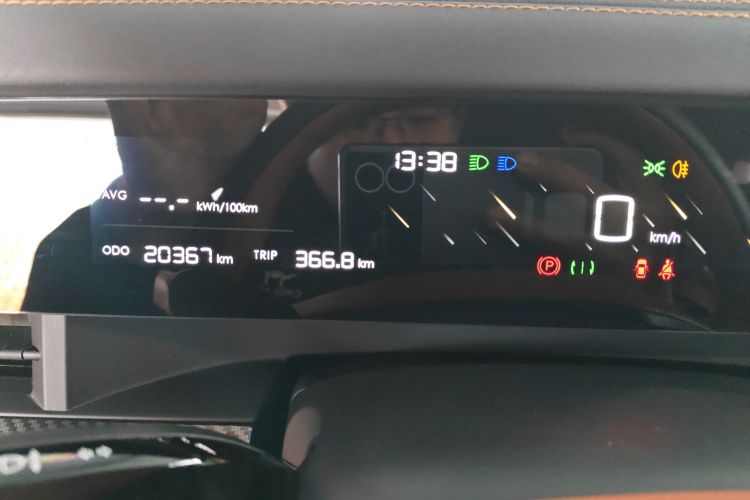 哪吒汽车 哪吒L 2024款 增程 220 闪充版局部细节14