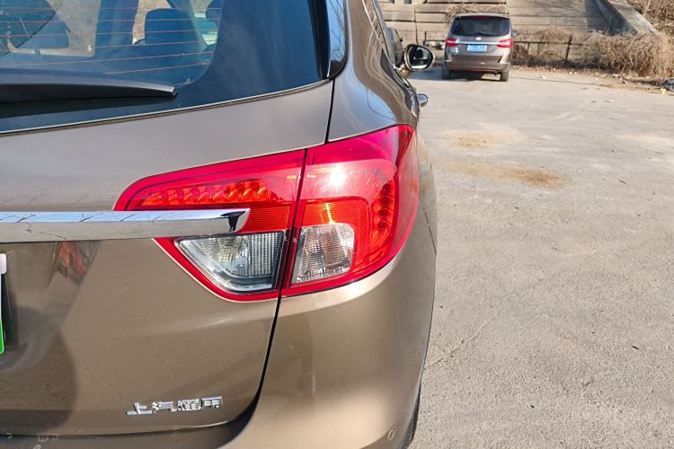 别克 昂科威 2017款 28T 四驱精英型车身外观9