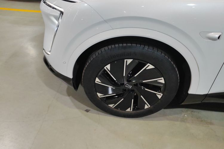 阿维塔07 2024款 Pro+纯电版车身外观6007