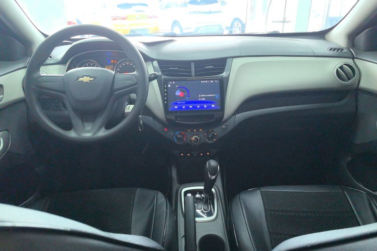 雪佛兰 2015款 赛欧3 1.3L AMT理想版中控内饰12