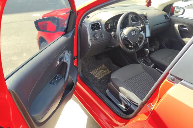 大众 Polo 2016款 1.6L 自动舒适型中控内饰20