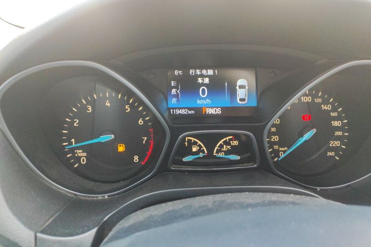 福特 福克斯 2015款 两厢 EcoBoost 180 自动精英型中控内饰15