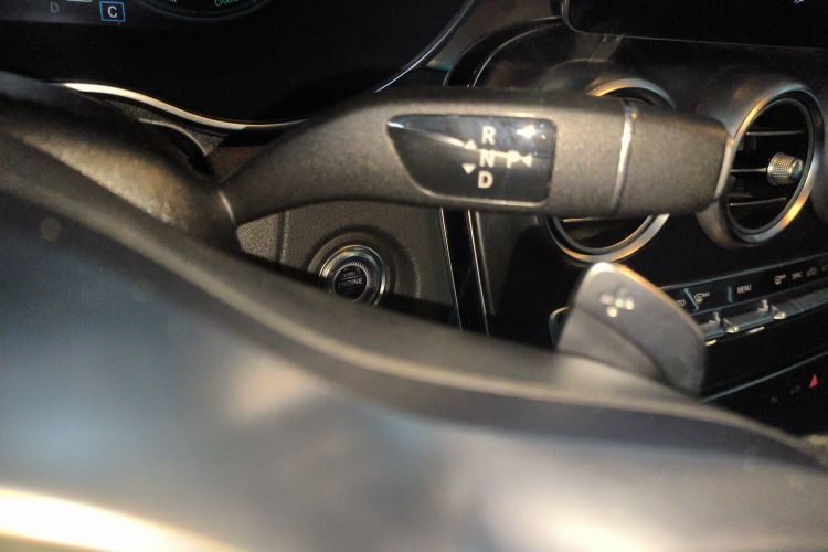 奔驰C级(进口) 2020款 C 260 轿跑车中控内饰18