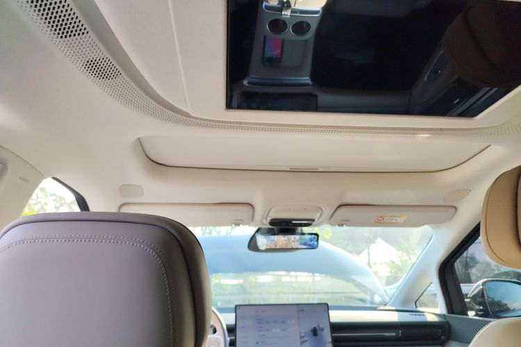 小鹏X9 2025款 740超长续航 Max中控内饰22