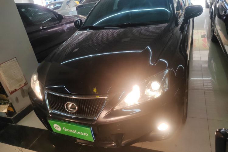 雷克萨斯IS 2011款 250 运动版车身外观2