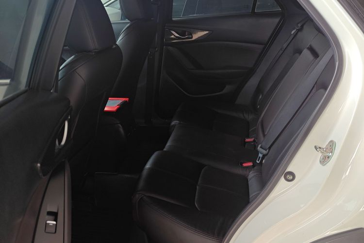 马自达CX-4 2020款 2.5L 自动两驱蓝天驾趣版中控内饰7004