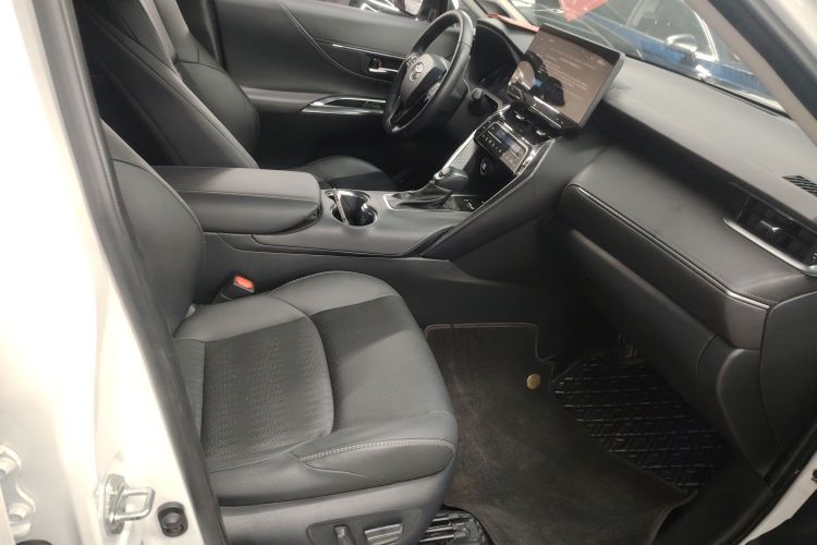 丰田 威飒 2023款 2.0L CVT两驱尊贵版局部细节41