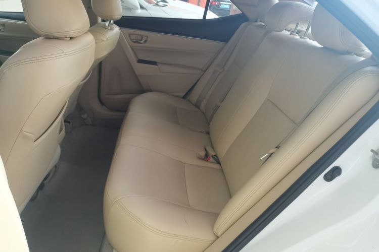 丰田 卡罗拉 2014款 1.6L CVT GL-i中控内饰21