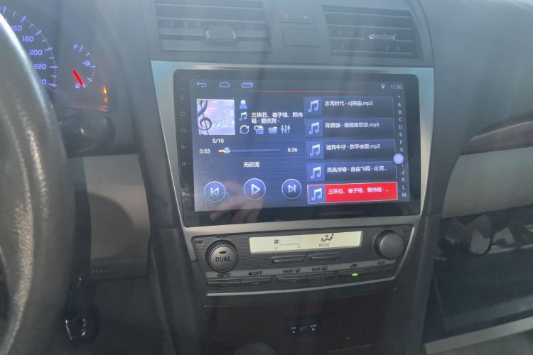 丰田 凯美瑞 2013款 200E 经典精英版中控内饰16