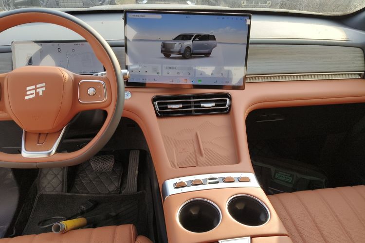 捷途X70L 2026款 2.0TD 自动旗舰 7座中控内饰16