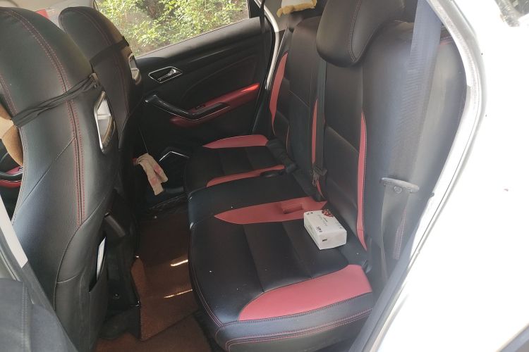 猎豹汽车 猎豹CS9 2017款 1.5L 手动风尚型中控内饰21