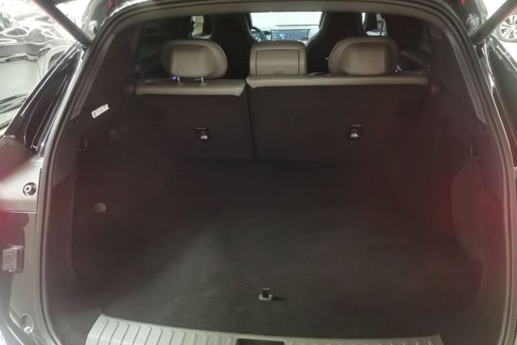 领克08 EM-P 2025款 120km 长续航Pro机舱底盘23